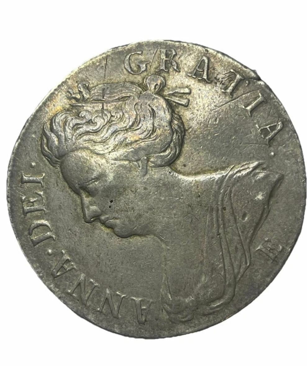 1707-E Queen Anne crown